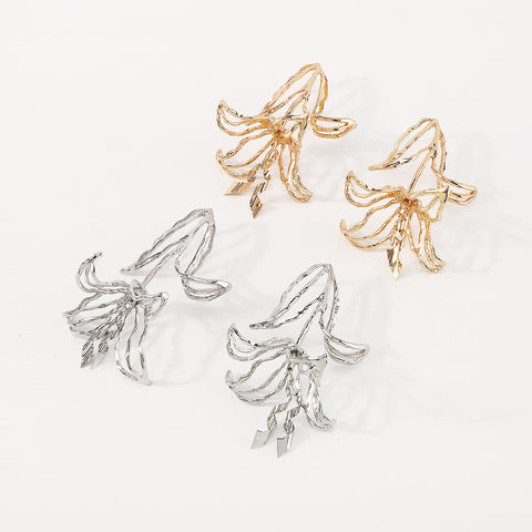 Zhang Light Luxury Hollow Tulip Geometric Earrings M5010565