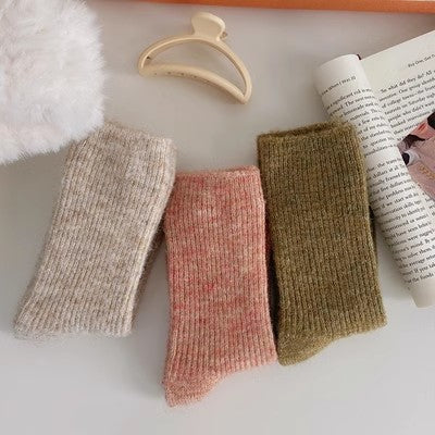 Xiao Xiangfeng Solid Color Wool Socks Women's Long Socks Instagram Trendy Pure Cotton Autumn and Winter Thickened and Warm Cashmere Retro Mid length Socks m1915010470