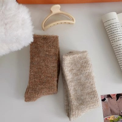 Xiao Xiangfeng Solid Color Wool Socks Women's Long Socks Instagram Trendy Pure Cotton Autumn and Winter Thickened and Warm Cashmere Retro Mid length Socks m1915010470